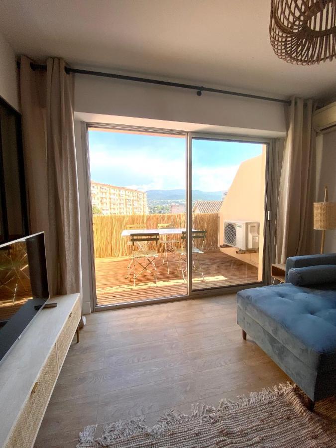 Superbe T2 Equipe Proche Centre Ville Ajaccio Avec Parking Kültér fotó